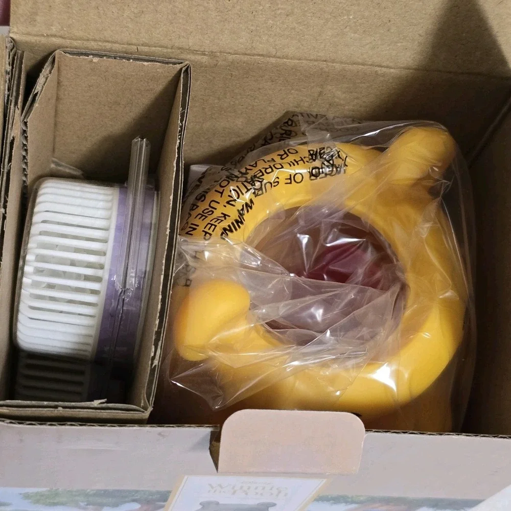 Scentsy Disney Winnie the Pooh‎ Wall Fan Diffuser New in Box with Light